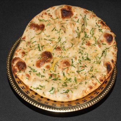 Sizzling_GarlicNaan